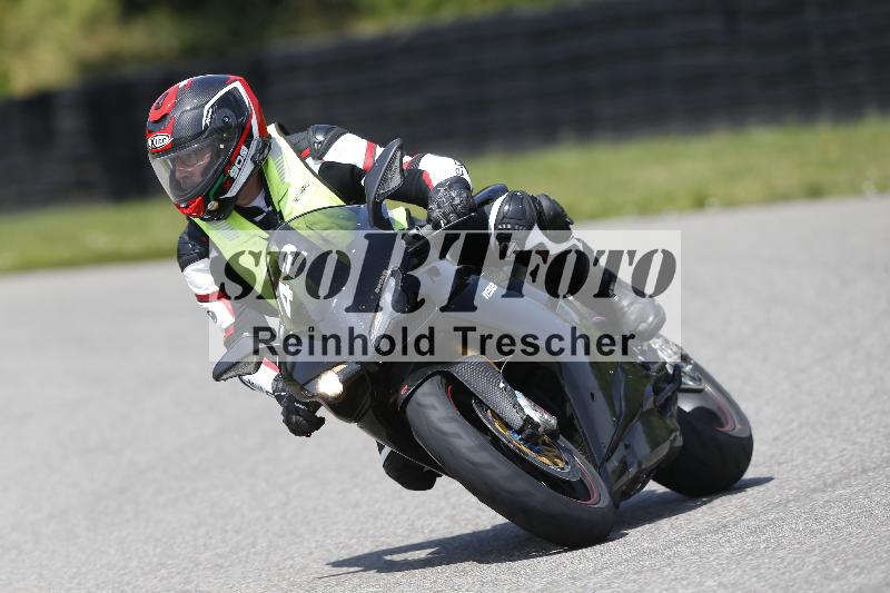 /27 12.06.2025 Ducati Schweiz Trackday Warmup  ADR/gelb-jeaune/42